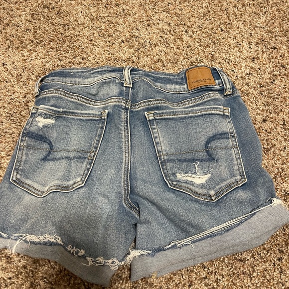 Women’s denim shorts - Picture 2 of 2